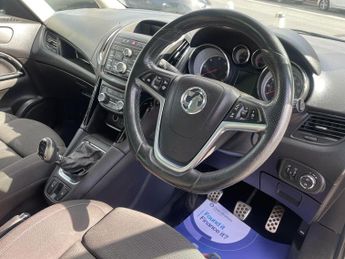 Vauxhall Zafira Tourer 2.0 CDTi SRi MPV 5dr Diesel Manual Euro 5 (130 ps)