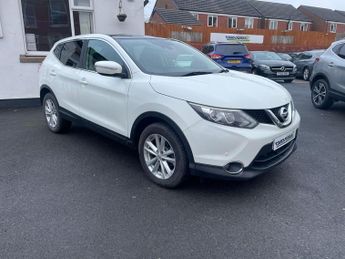 Nissan Qashqai 1.6 dCi Acenta Premium SUV 5dr Diesel XTRON 2WD Euro 5 (s/s) (13