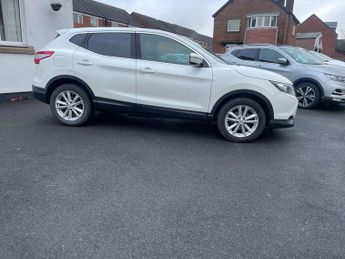 Nissan Qashqai 1.6 dCi Acenta Premium SUV 5dr Diesel XTRON 2WD Euro 5 (s/s) (13