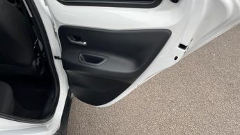 Toyota Aygo X 1.0 VVT-i Pure x-shift Euro 6 (s/s) 5dr