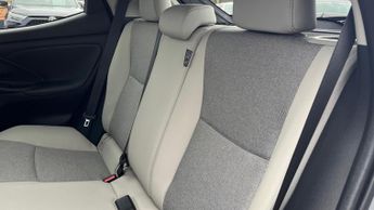 Toyota Yaris 1.5 VVT-h Excel E-CVT Euro 6 (s/s) 5dr