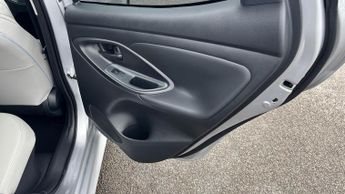 Toyota Yaris 1.5 VVT-h Excel E-CVT Euro 6 (s/s) 5dr