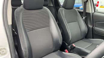 Toyota Yaris 1.5 VVT-h Excel E-CVT Euro 6 5dr (15in Alloy)