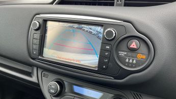 Toyota Yaris 1.5 VVT-h Excel E-CVT Euro 6 5dr (15in Alloy)
