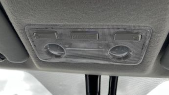 Toyota Yaris 1.5 VVT-h Excel E-CVT Euro 6 5dr (15in Alloy)