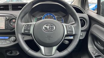 Toyota Yaris 1.5 VVT-h Excel E-CVT Euro 6 5dr (15in Alloy)