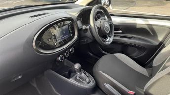 Toyota Aygo X 1.0 VVT-i Pure x-shift Euro 6 (s/s) 5dr