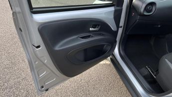 Toyota Aygo X 1.0 VVT-i Pure x-shift Euro 6 (s/s) 5dr