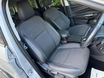 Ford Kuga 1.5 TDCi Titanium Powershift Euro 6 (s/s) 5dr