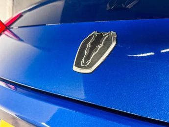 Ford Mustang Mustang Dark Horse Fastback 5.0 V8 RWD 10 Speed Automatic