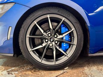 Ford Mustang Mustang Dark Horse Fastback 5.0 V8 RWD 10 Speed Automatic