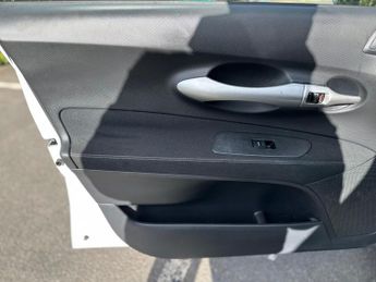 Toyota Auris 1.8 VVT-h T Spirit CVT Euro 5 (s/s) 5dr