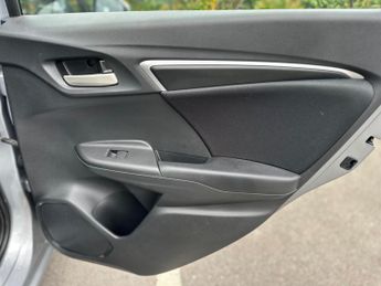 Honda Jazz 1.3 i-VTEC SE CVT Euro 6 (s/s) 5dr