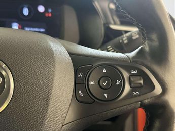 Vauxhall Corsa Electric 50kWh Elite Premium Hatchback 5dr Electric Auto (136 ps)