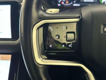 Land Rover Range Rover Velar 2.0 P400e 17.1kWh R-Dynamic SE SUV 5dr Petrol Plug-in Hybrid Aut