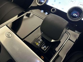 Land Rover Range Rover Velar 2.0 P400e 17.1kWh R-Dynamic SE SUV 5dr Petrol Plug-in Hybrid Aut