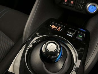 Nissan Leaf 39kWh N-Connecta Hatchback 5dr Electric Auto (150 ps)