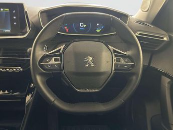 Peugeot E-2008 50kWh Allure Premium SUV 5dr Electric Auto (136 ps)