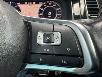 VOLKSWAGEN GOLF 2.0 TDI GTD Hatchback 5dr Diesel DSG Euro 6 (s/s) (184 ps) **FIN