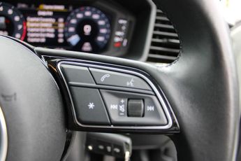 Audi A1 1.0 TFSI 30 Technik Sportback S Tronic Euro 6 (s/s) 5dr