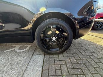 Land Rover Range Rover Velar 2.0 D240 S SUV 5dr Diesel Auto 4WD Euro 6 (s/s) (240 ps)