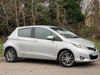 Toyota Yaris 1.33 Dual VVT-i Icon Plus Euro 5 5dr