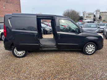 Vauxhall Combo 1.3 CDTi 2300 16v Sportive FWD L2 H1 3dr