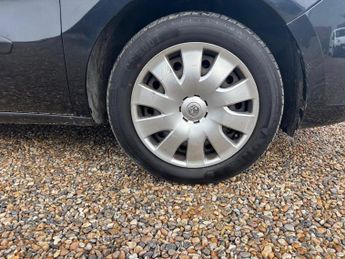 Vauxhall Combo 1.3 CDTi 2300 16v Sportive FWD L2 H1 3dr