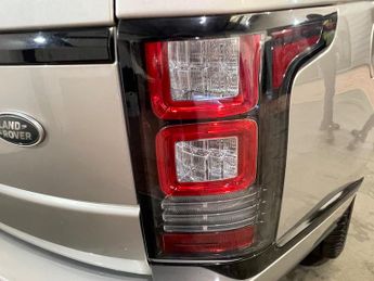 Land Rover Range Rover 4.4 SD V8 Autobiography Auto 4WD Euro 6 (s/s) 5dr