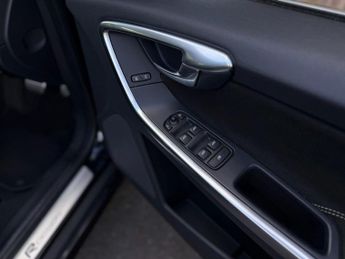 Volvo XC60 2.0 D4 R-Design Nav Geartronic Euro 6 (s/s) 5dr