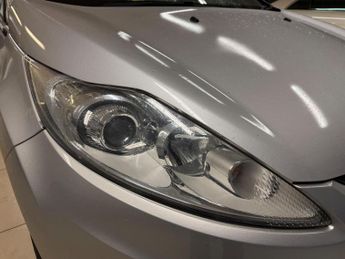 Ford Fiesta 1.4 Zetec 5dr