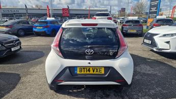 Toyota AYGO 1.0 VVT-i x-play x-shift Euro 5 5dr Euro 5