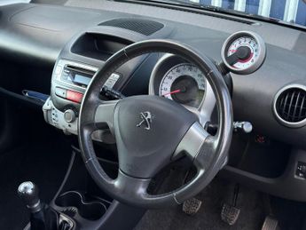 Peugeot 107 1.0 12V Allure Euro 5 3dr