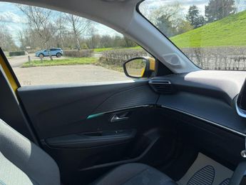 Peugeot E-208 50kWh Allure Auto 5dr