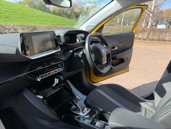 Peugeot E-208 50kWh Allure Auto 5dr