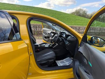 Peugeot E-208 50kWh Allure Auto 5dr