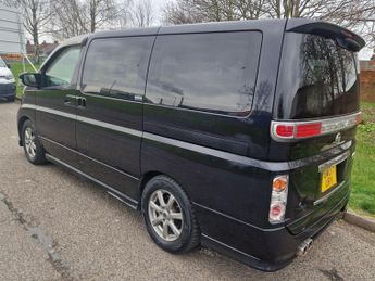 Nissan Elgrand 3.5 AUTOMATIC RIDER TECH 8 SEATS