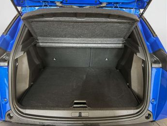Peugeot E-2008 50kWh GT SUV 5dr Electric Auto (136 ps)