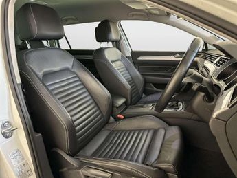 Volkswagen Passat 1.4 TSI 13kWh GTE Estate 5dr Petrol Plug-in Hybrid DSG Euro 6 (s