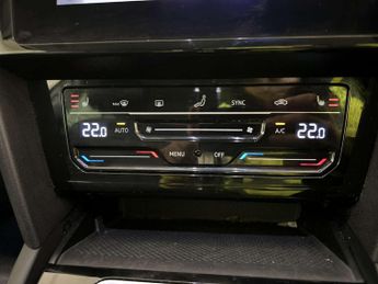 Volkswagen Passat 1.4 TSI 13kWh GTE Estate 5dr Petrol Plug-in Hybrid DSG Euro 6 (s