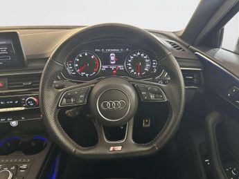 Audi A4 2.0 TFSI 35 Black Edition Saloon 4dr Petrol S Tronic Euro 6 (s/s