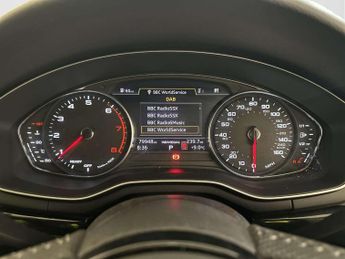 Audi A4 2.0 TFSI 35 Black Edition Saloon 4dr Petrol S Tronic Euro 6 (s/s