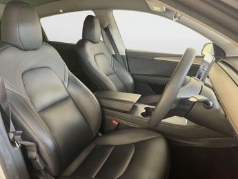 Tesla Model Y (Dual Motor) Long Range SUV 5dr Electric Auto 4WDE (384 bhp)