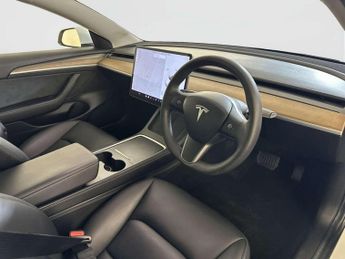 Tesla Model 3 Standard Range Plus Saloon 4dr Electric Auto RWD (241 bhp)