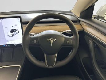 Tesla Model 3 Standard Range Plus Saloon 4dr Electric Auto RWD (241 bhp)
