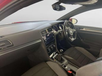 Volkswagen Golf 2.0 TDI R-Line Hatchback 5dr Diesel Manual Euro 6 (s/s) (150 ps)