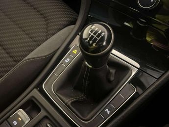 Volkswagen Golf 2.0 TDI R-Line Hatchback 5dr Diesel Manual Euro 6 (s/s) (150 ps)