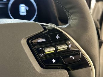Kia Niro 64.8kWh 4 SUV 5dr Electric Auto (201 bhp)