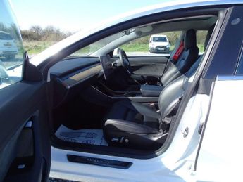 Tesla Model 3 Standard Range Plus Auto RWD 4dr