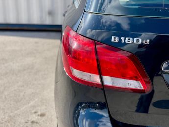 Mercedes-Benz B Class 1.5 B180d Sport 7G-DCT Euro 6 (s/s) 5dr